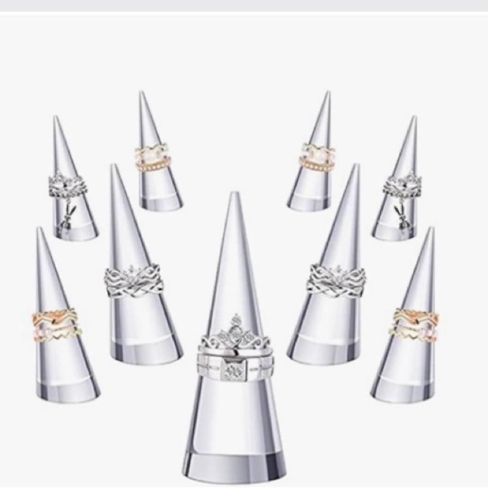 Set of jewelry displays equals 10 ๐entries for the Louis Vuitton Owl Bag - Picture 5 of 5